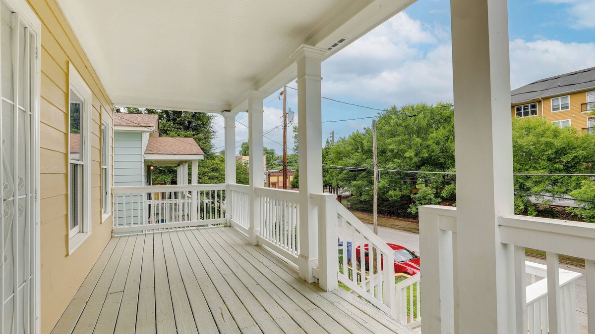 Pittsburgh Cottage | Spacious Atlanta Home ~ 2 Mi to Downtown!