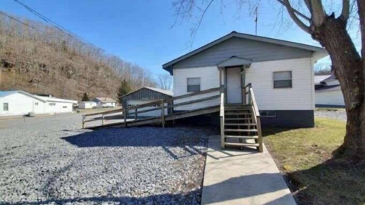 Montcalm House | Spacious ATV Retreat House