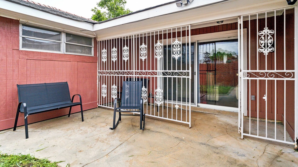 Plum Orchard House | Spacious & Availablen10 Mins Away from the French Quarters!nHome Away From Home!