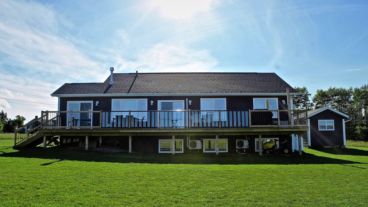 Brackley Beach House | Spacious Beach House/A/C, Bordering Brackley Beach