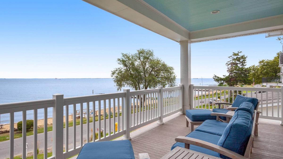 Annapolis House | Spacious beachfront home with decks, gas grill, wet bar, gas fireplace, and W/D