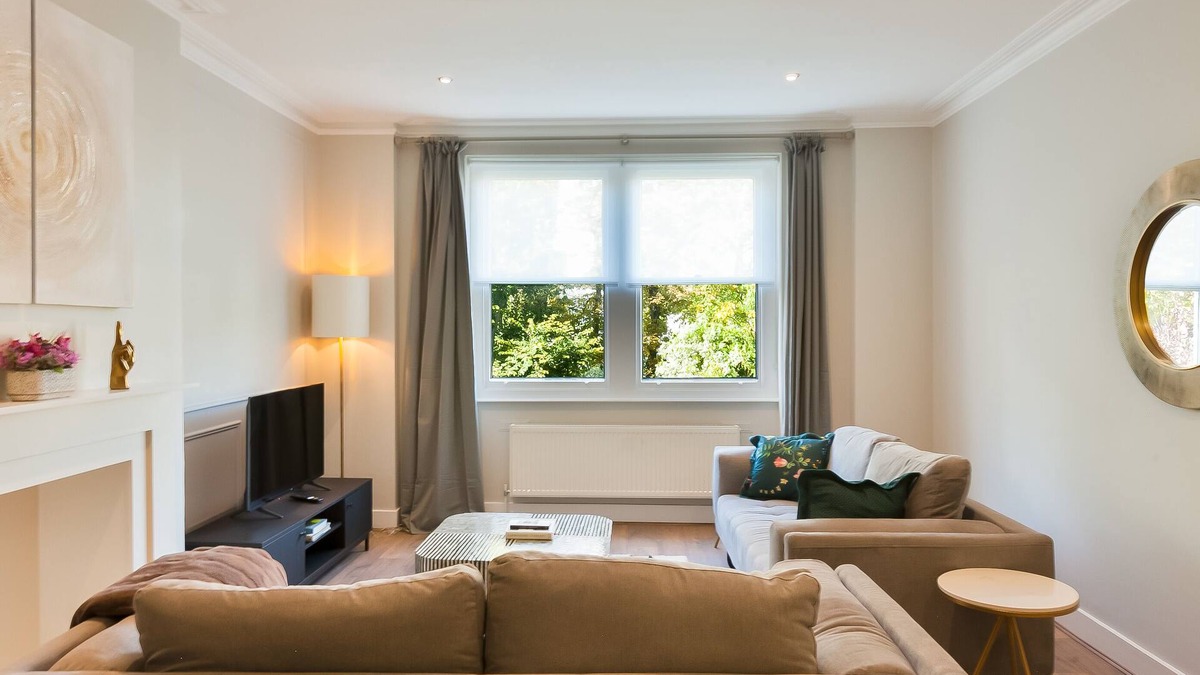 Primrose Hill Apartment | Spacious beautiful 3 bed apartment