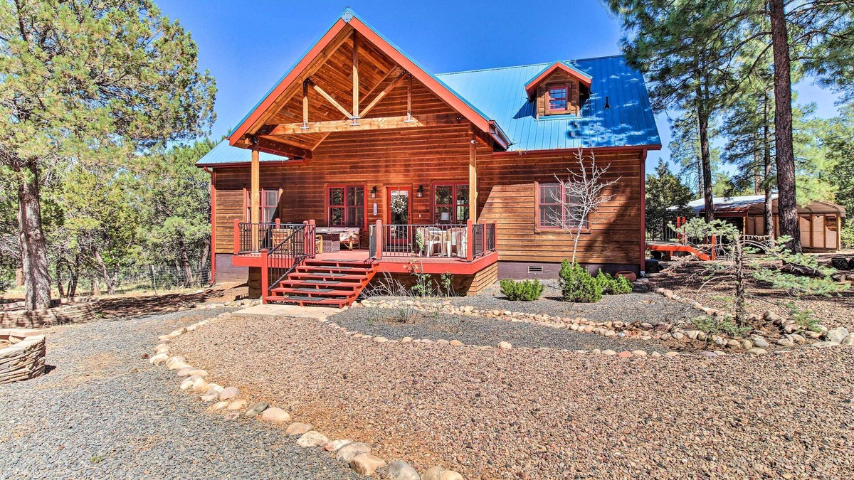 Timberland Acres Cabin | Spacious Bohemian Cabin + Decks, 9 Mi to Lake