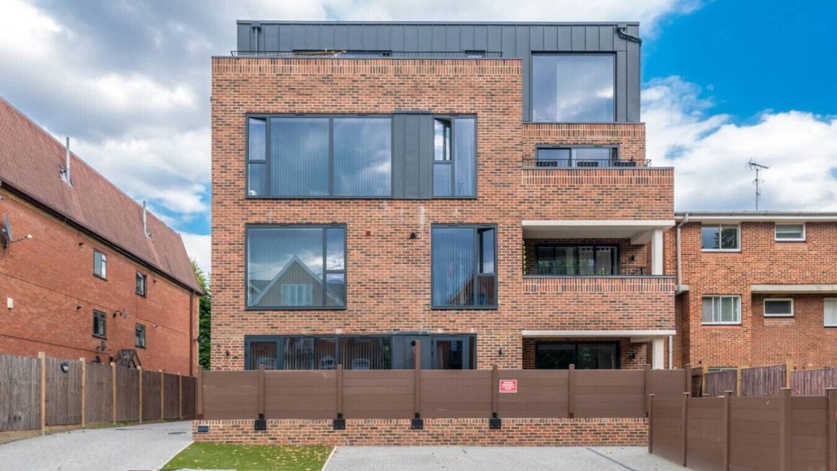 North Finchley Apartment | Spacious Boutique Lux 3bed-Free Parking