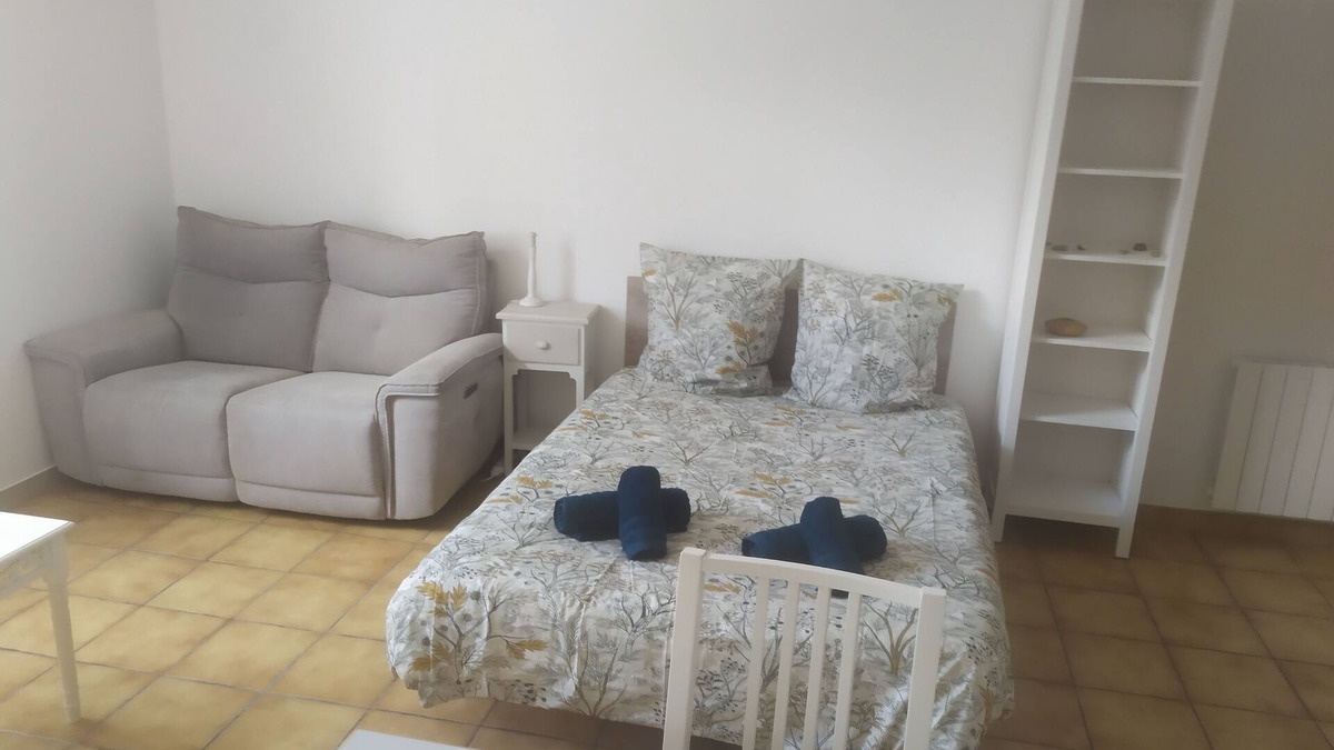 Guebwiller Apartment | SPACIOUS, BRAND-NEW, VERY BRIGHT AND TASTEFULLY DECORATED KESSLER STUDIO.