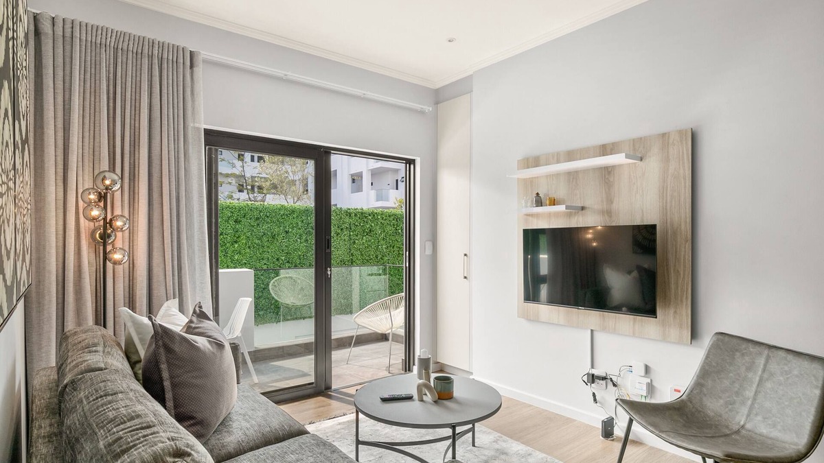 Greater Johannesburg Metropolitan Area Apartment | Spacious | Brand New | 2 Bed | Rosebank