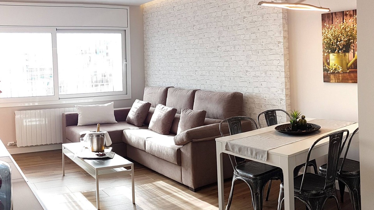 Blanes Condo | Spacious, bright and cozy apartment/attic 150 m from the sea