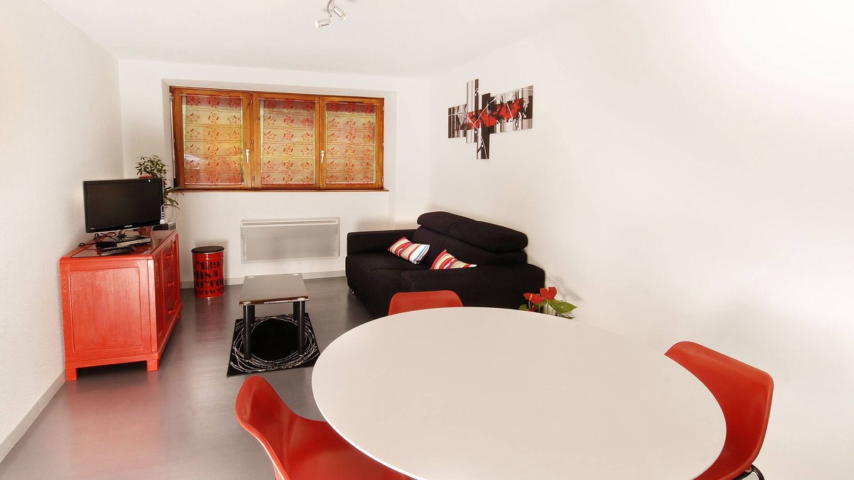Le Bonhomme Apartment | Spacious, bright apartment.