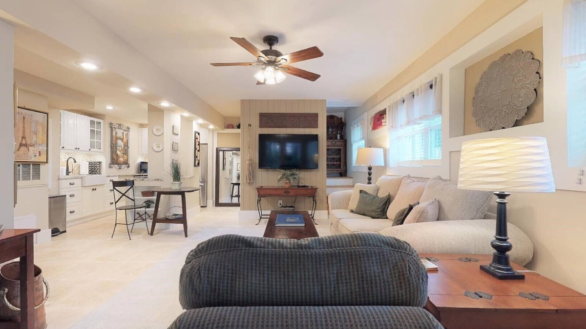Marietta Apartment | Spacious, bright, newly built, private, tree-draped w/covered patio/carport