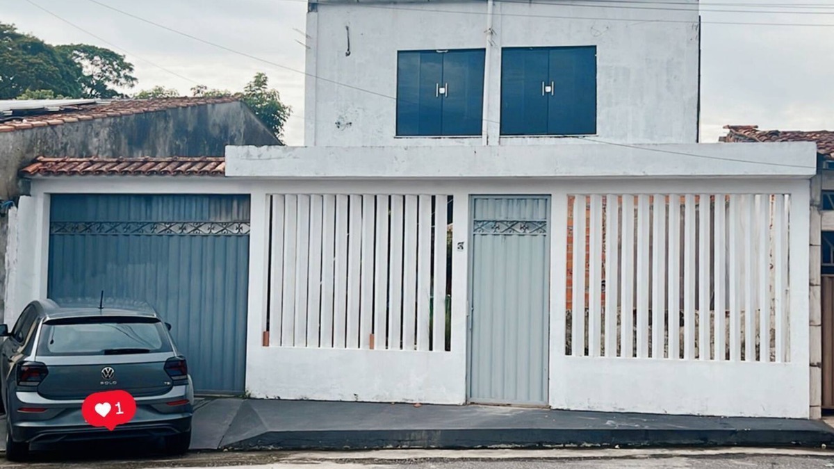 Centro House | Spacious building with 3 suites available for COP30