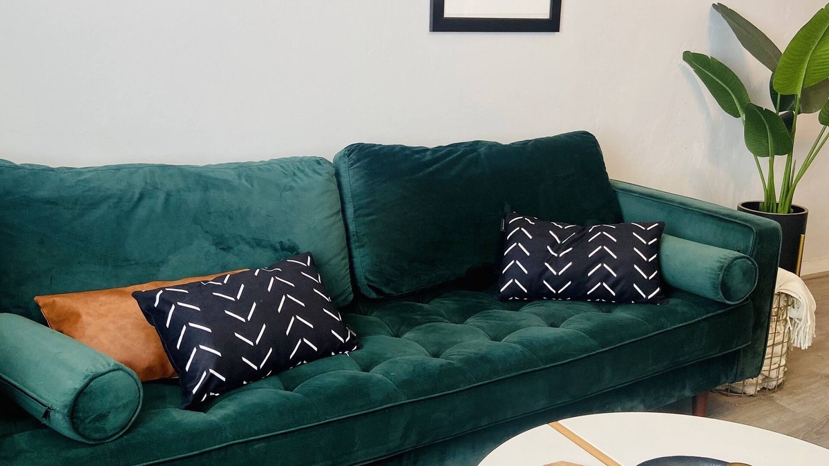 Oakland House | Spacious bungalow w/garden, office and fitness room