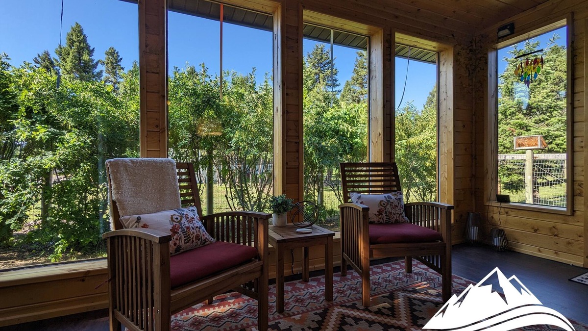 Seeley Lake House | Spacious Cabin - Close to Seeley Lake, Wi-Fi, Dogs Welcome, RV Spot