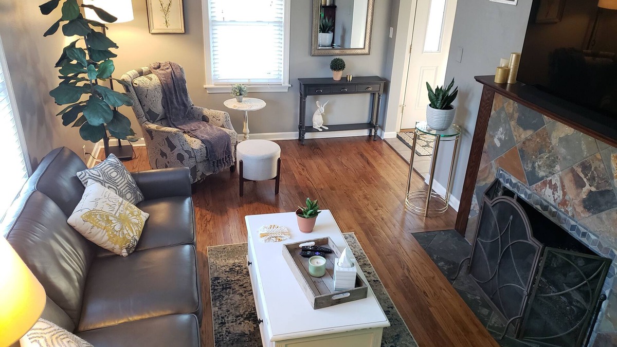 South Bend House | Spacious Cape Cod - Minutes from Notre Dame