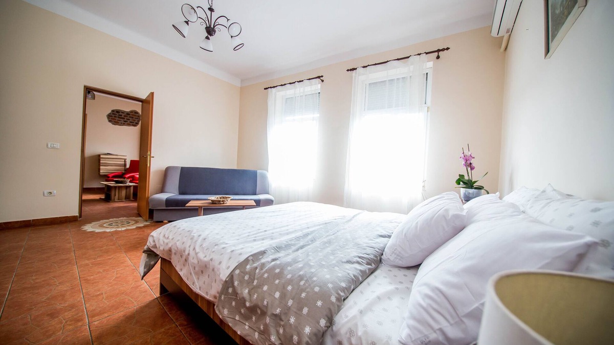 Arad Apartment | Spacious Central Apartament