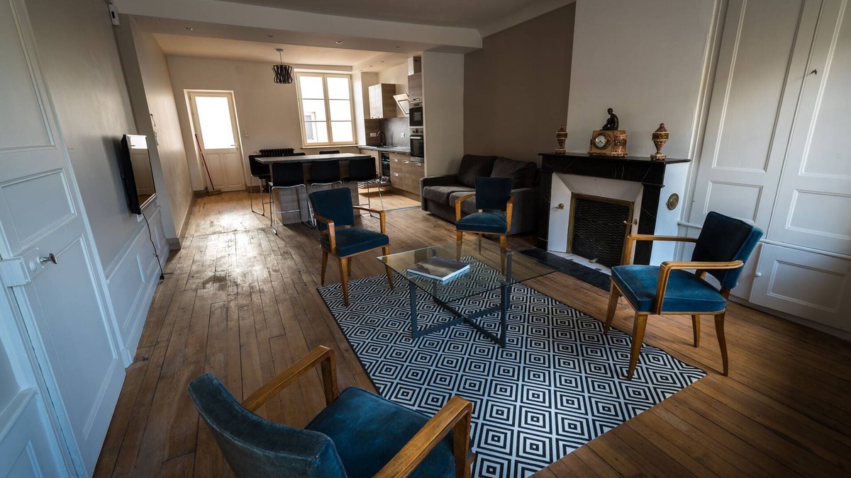 Mirecourt Apartment | Spacious character apartment in the center of Mirecourt
