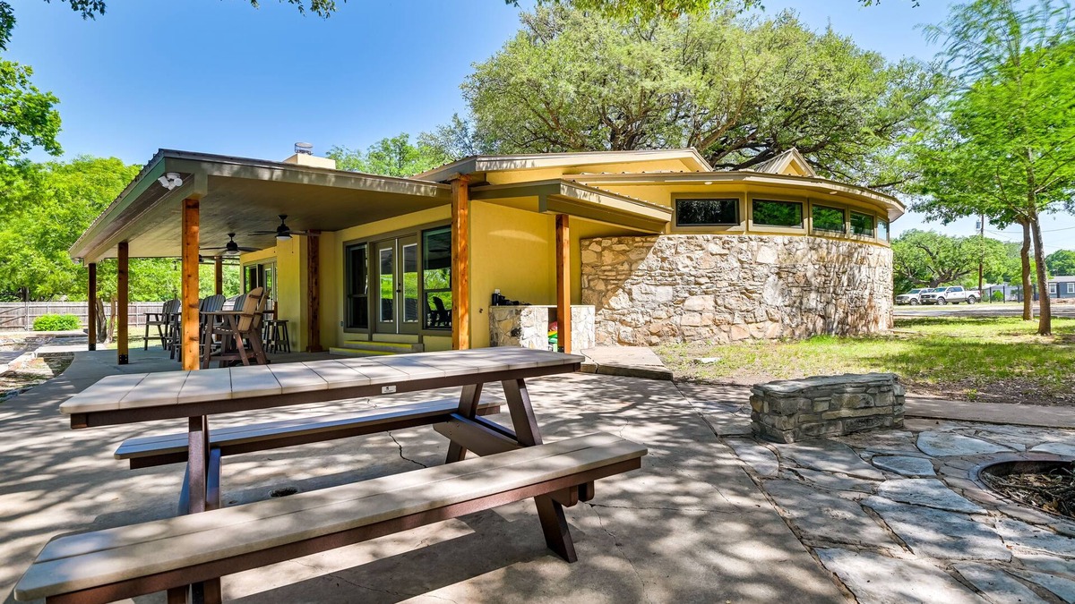 Christoval House | Spacious Christoval Home with Riverfront Oasis!