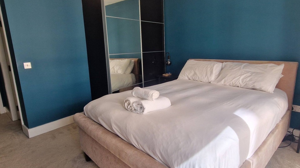 Portobello Apartment | Spacious City Centre Apartment