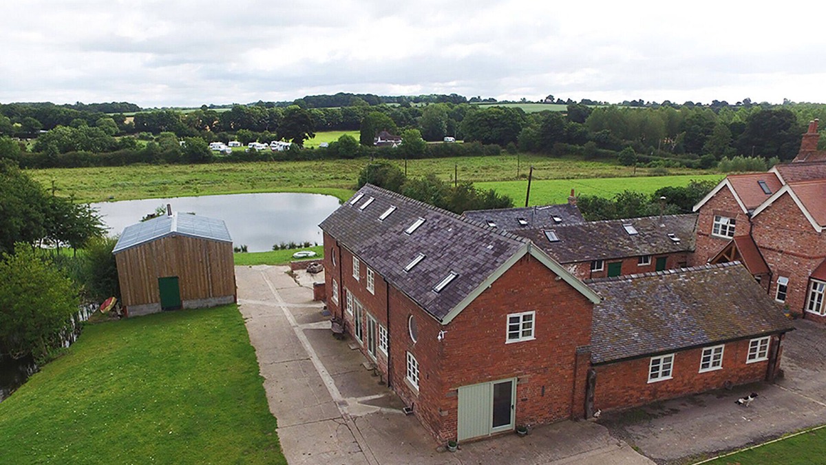 Market Drayton House | Spacious comfortable converted barn with character in peaceful surroundings.