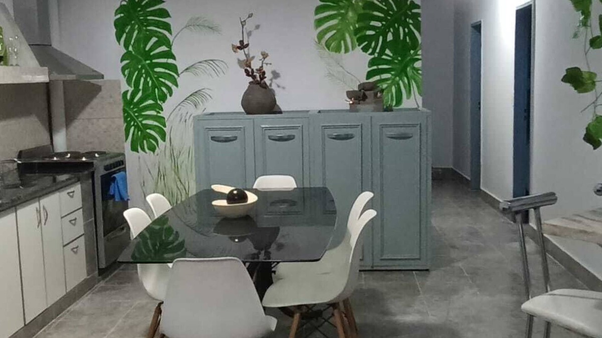 Parque Patricios House | Spacious, comfortable for family and friends. Maximum 7 people, internet.