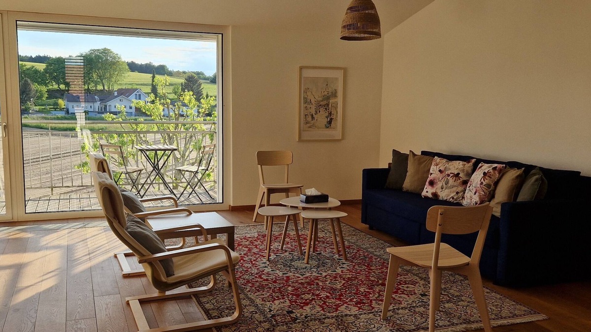 Gurmels Apartment | Spacious, comfortable, 4 bedroom attic