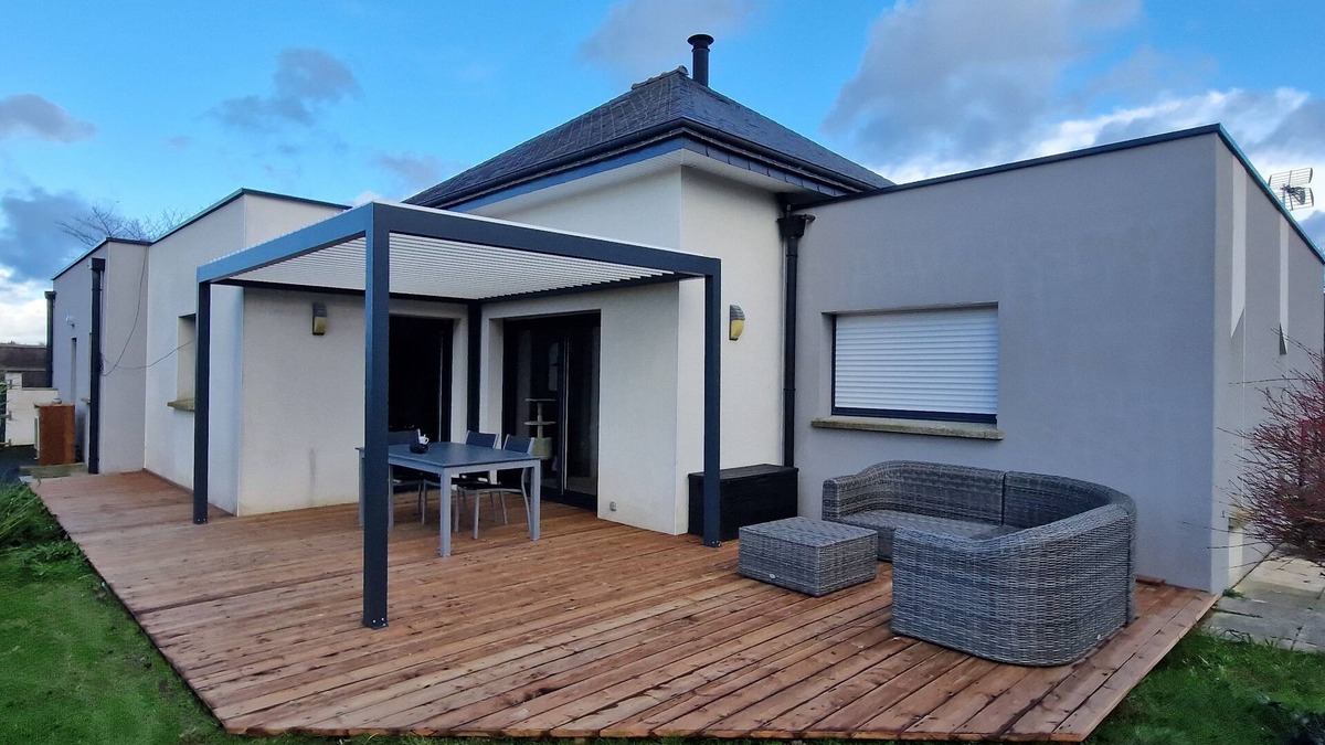 Pommeret House | Spacious, comfortable house in a quiet location 20 minutes from the beach