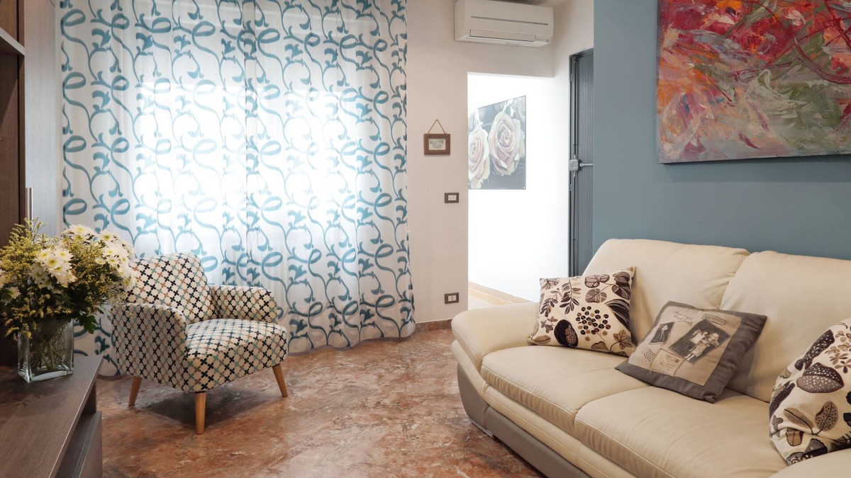 Historic Centre Apartment | Spacious & comfy, central apartment - 2 bedrooms and 2 bathrooms