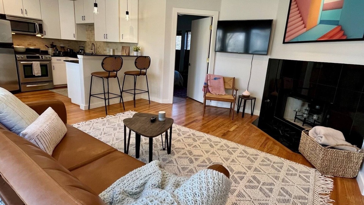 Lower Greenville Condo | Spacious Condo Hip Neighborhood