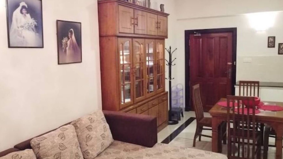Wellawatta North Condo | Spacious Condo sleeps 5 near Galle Road Colombo