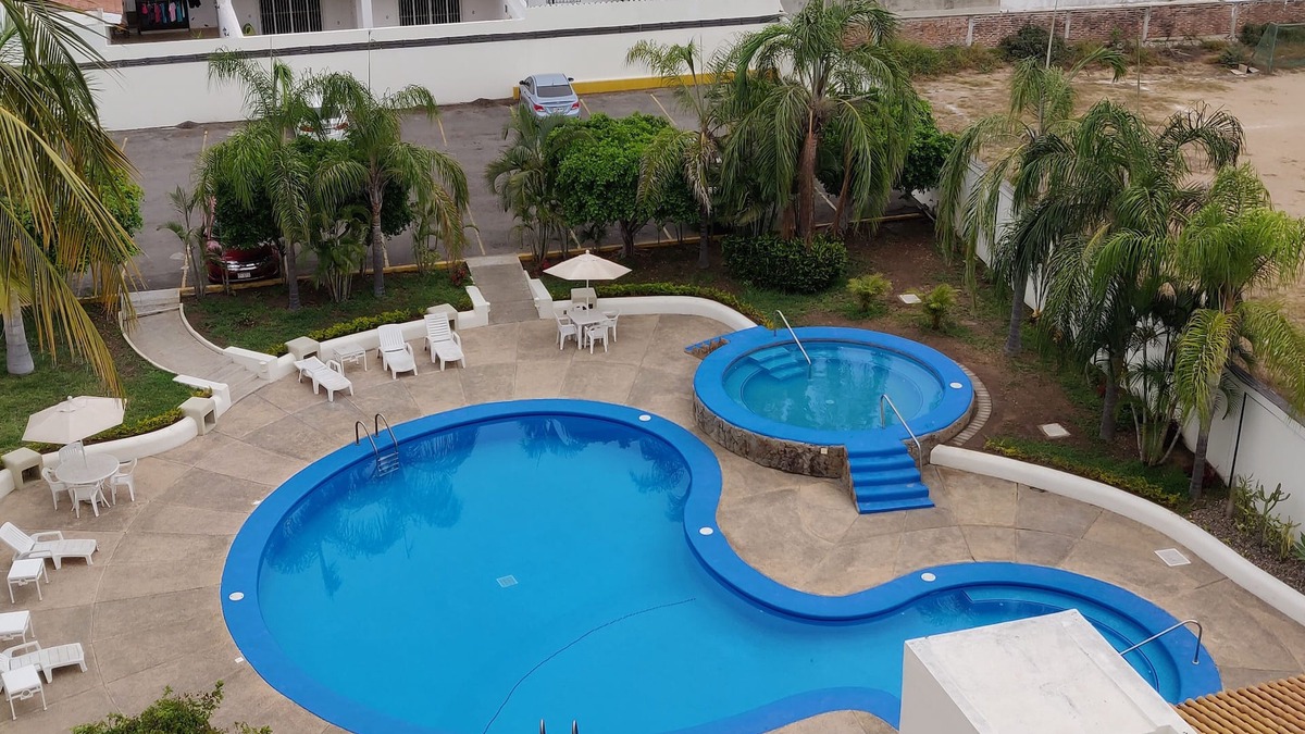 Lomas de Mazatlan Apartment | Spacious condominium in the Golden Zone, a 5-minute walk from the beach!