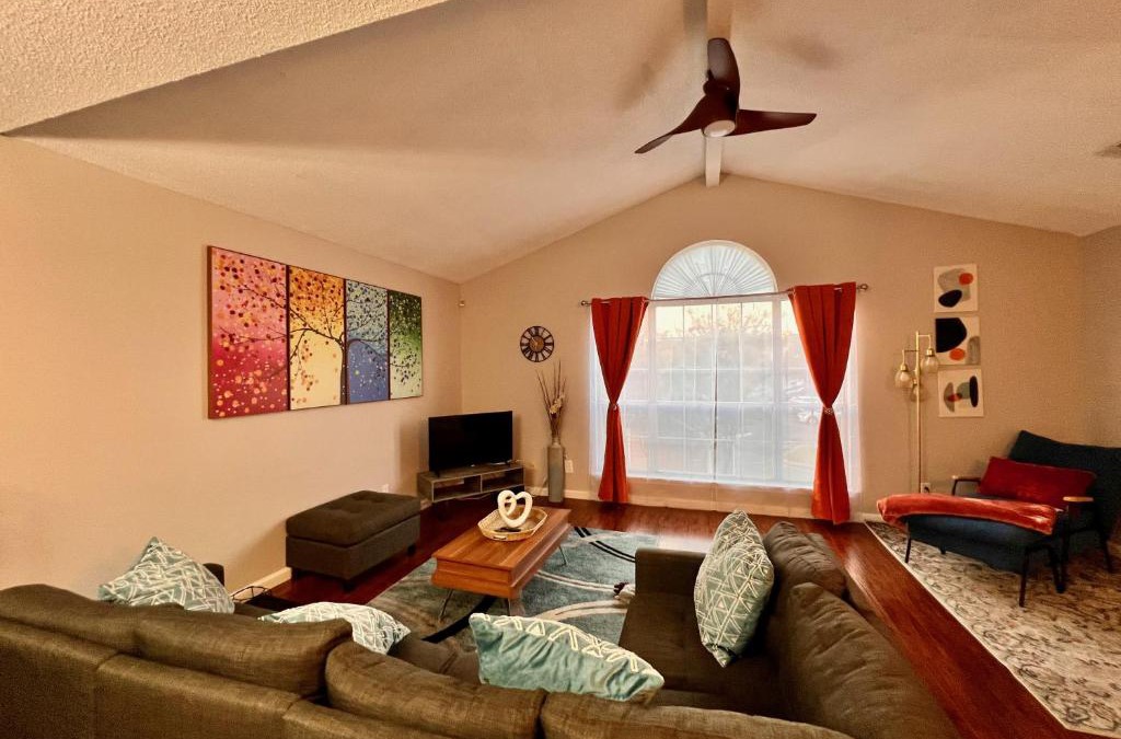 Madison Apartment | Spacious Corporate Condo - 2bd/2ba