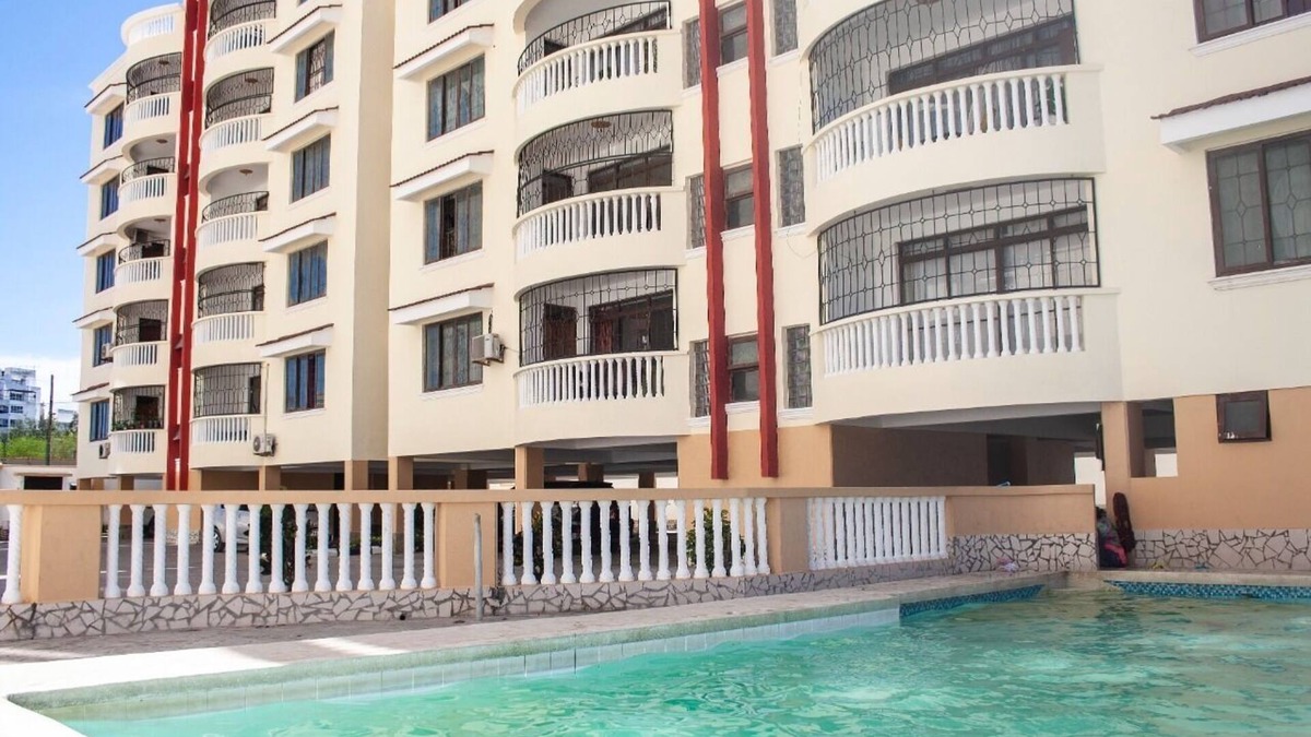 Mombasa Apartment | Spacious Cosy 4Bedroom Apartment Nyali, Great Oceanview, 2 min walk to the Beach