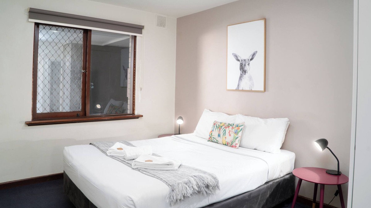 Rivervale Apartment | Spacious & Cosy Self-contained Apartment