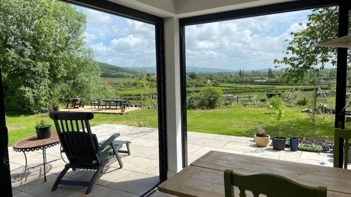 Axbridge Cottage | Spacious country home in the heart of the Mendips