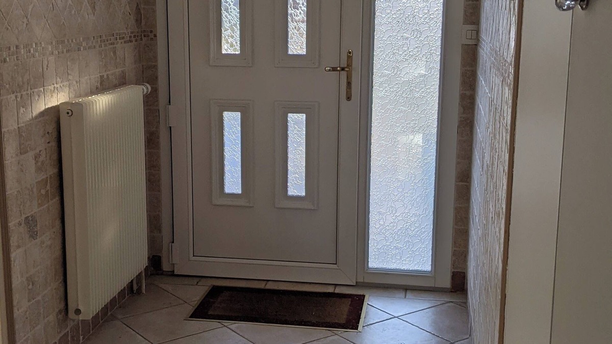 Ecos House | Spacious country house 15 minutes from town, pets welcome!