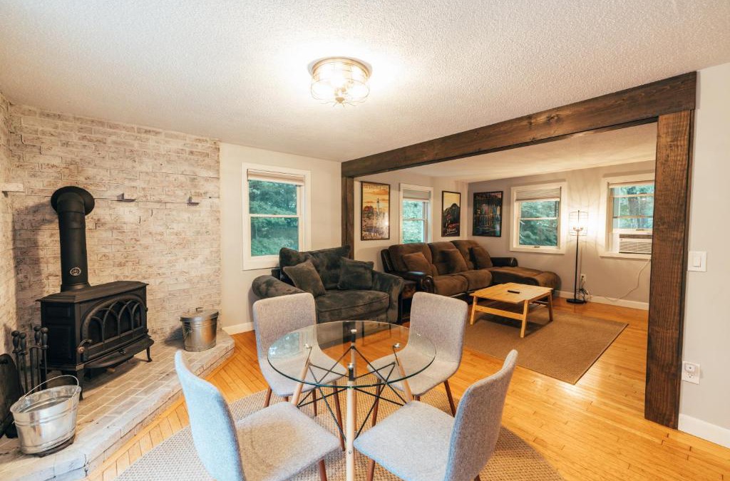 Freeport House | Spacious Country Home Freeport, 5 min to LL Bean!