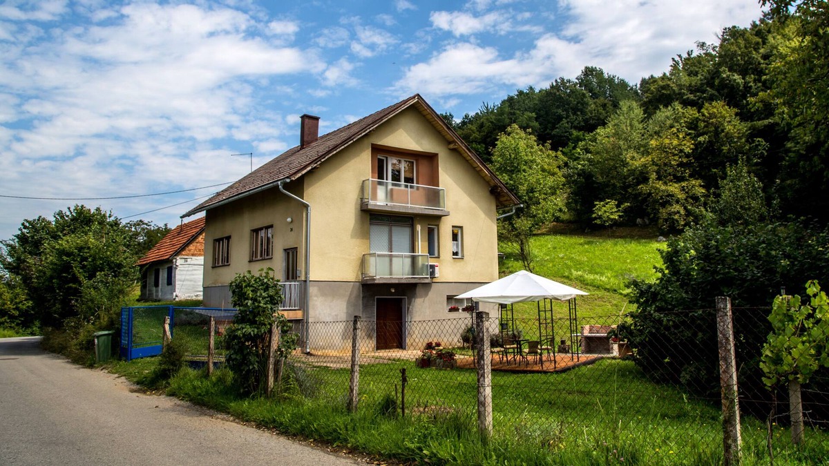 Duga Resa House | Spacious country house with amenities close to beautiful river