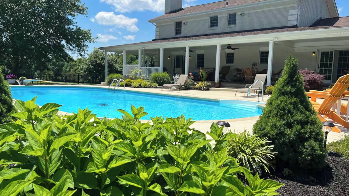 Fisherville Other | Spacious countryside getaway with a pool! Fun for the whole family or friends!