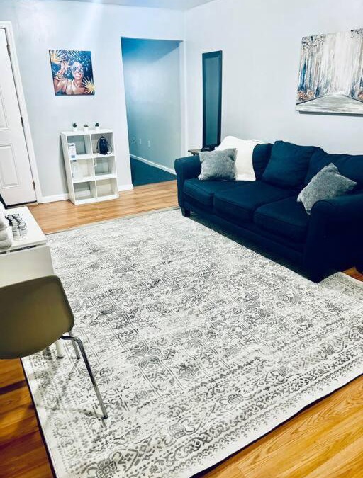Weequahic Apartment | Spacious Cozy 2 Bedroom - Near EWR/NYC/OUTLET MALL