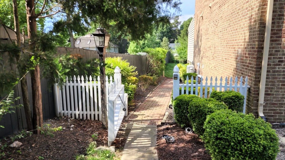 West End House | Spacious & Cozy Private Suite | Minutes to DC