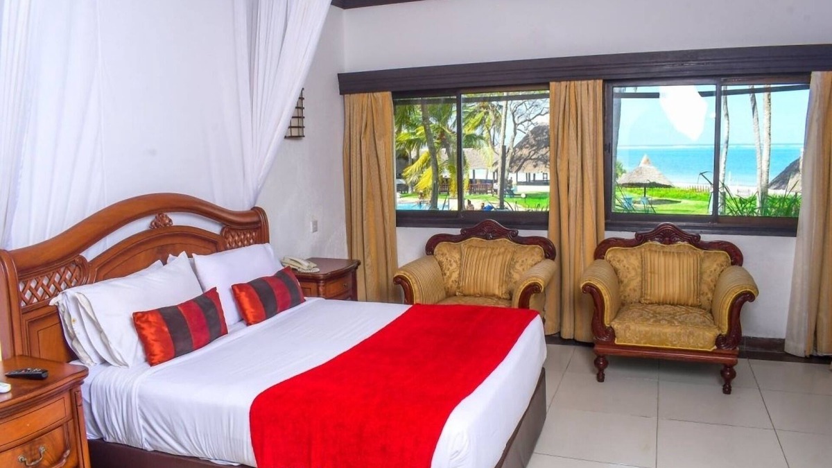 Nyali House | Spacious, Cozy Suite w/Access to Pools, Spa, and Private Beach Area