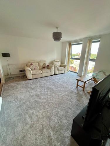 Selhurst Apartment | Spacious Croydon Flat