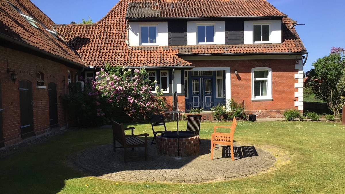 Region Hannover District Apartment | Spacious apartment in an old farmhouse