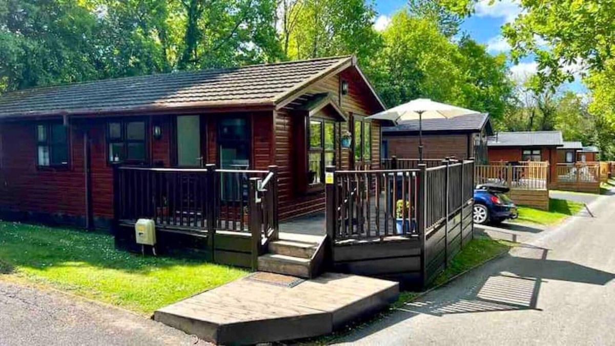 Liverton House | Spacious Deer Park Holiday Lodge - Devon Getaway!