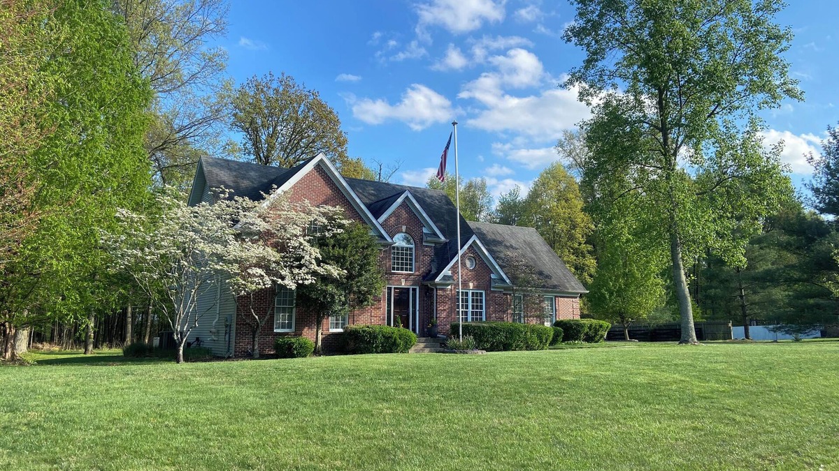 Otisco House | Spacious Derby Retreat on Secretariat Drive