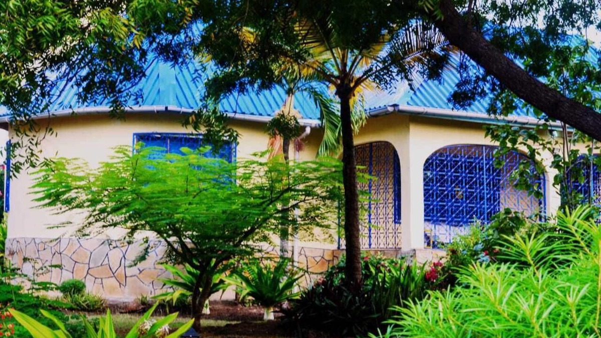 Diani Beach House | Spacious Diani garden house