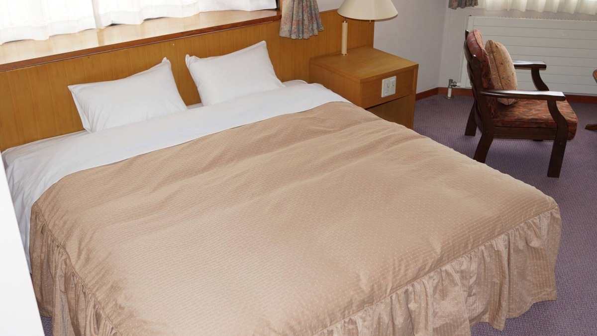 Kamisuwa Onsen House | Spacious double bed room 2 meals included / Chino Nagano