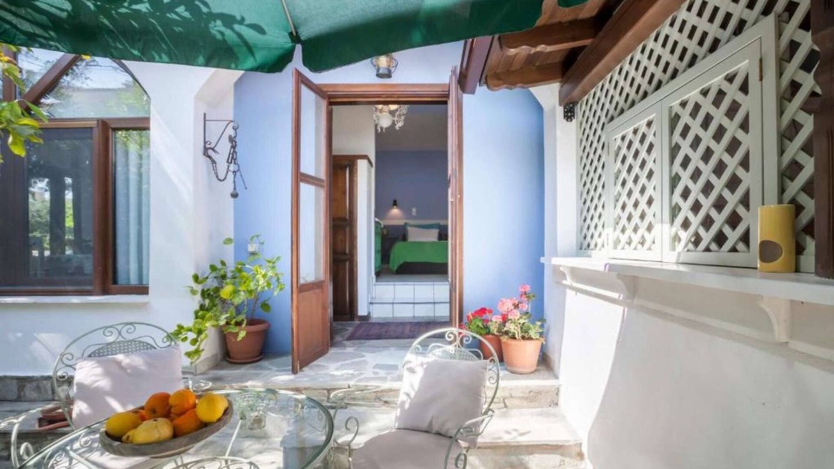 Paradhisos Hotel | Spacious Double Room