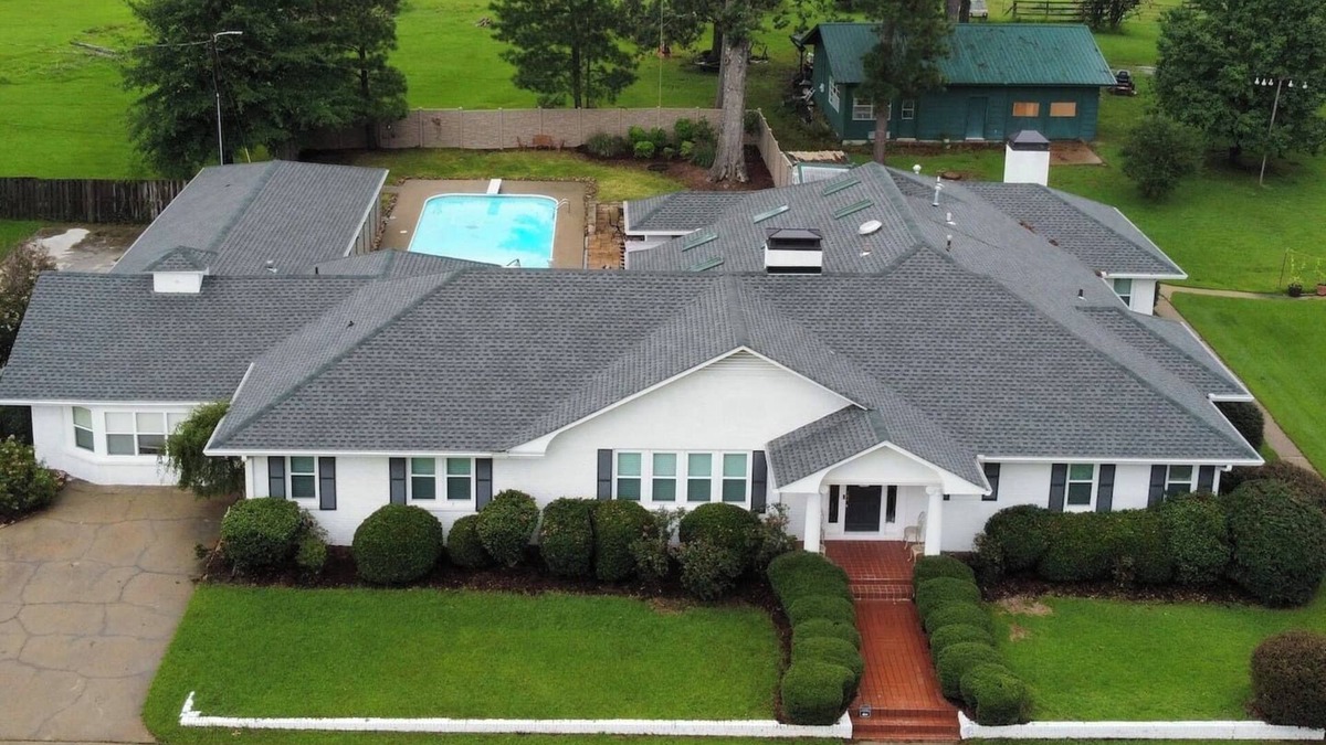 Forest House | Spacious Enchanted Forest Home for Business & Pleasure
