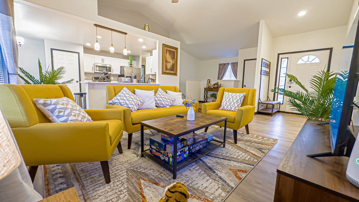 Pueblo West House | Spacious Entire Home near Lake Pueblo State Park - Ideal for Families!