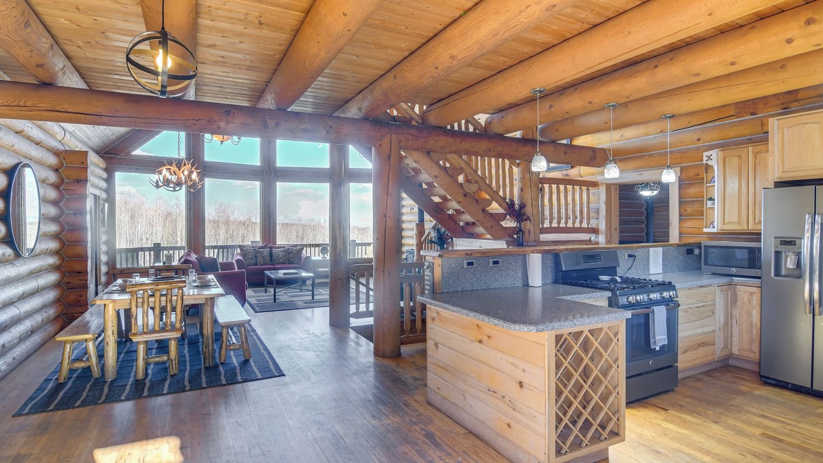 Fairplay Cottage | Spacious Fairplay Log Home w/Patio & Fire Pit!